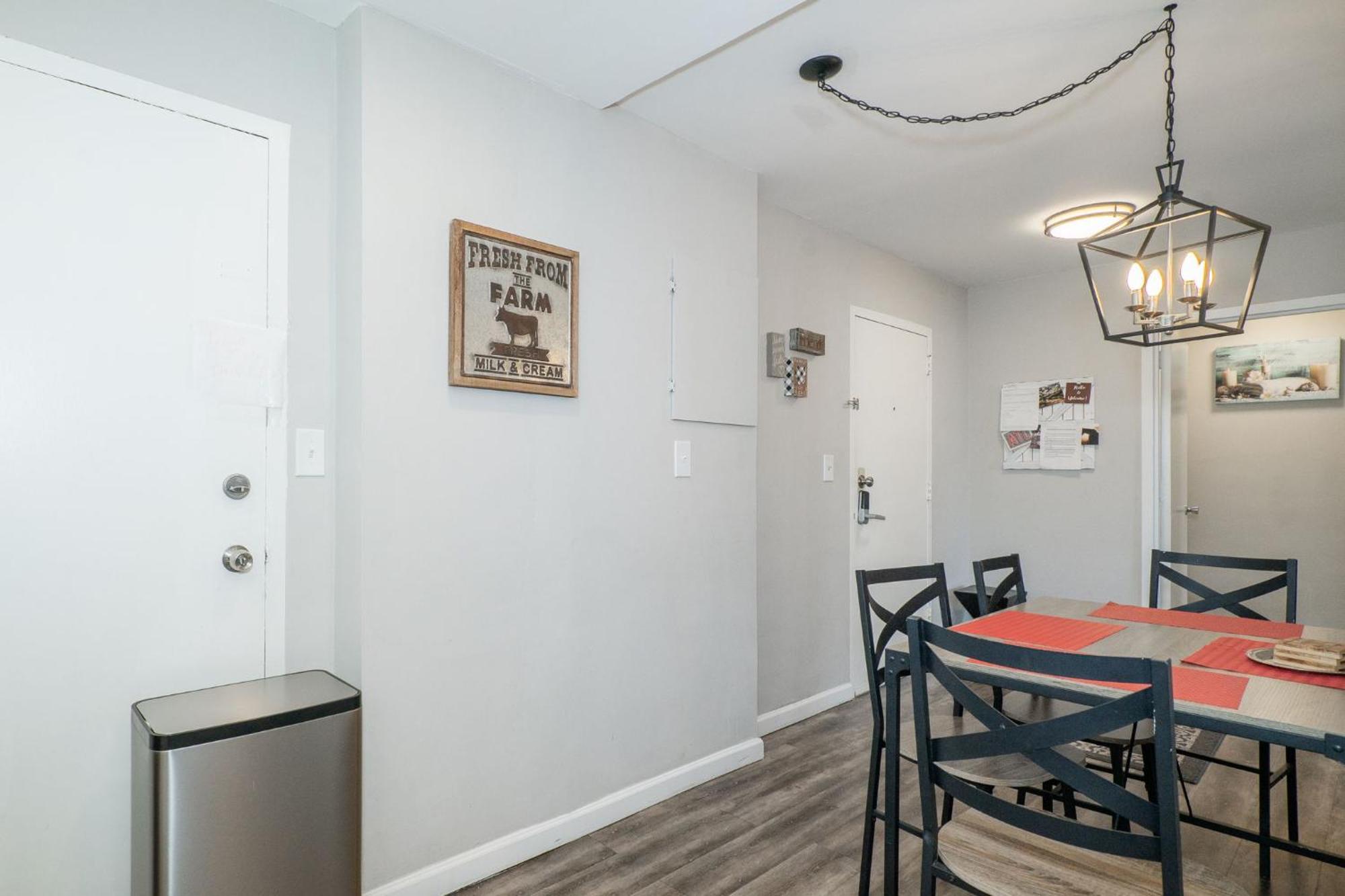 Welcoming Barn, 2 Bedroom & 1 Bath & Parking 애틀랜타 외부 사진